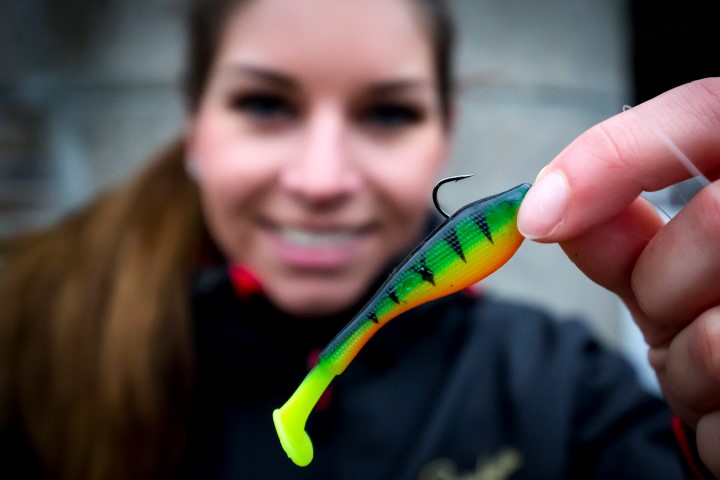 Kleiner Gummiköder für Barsch