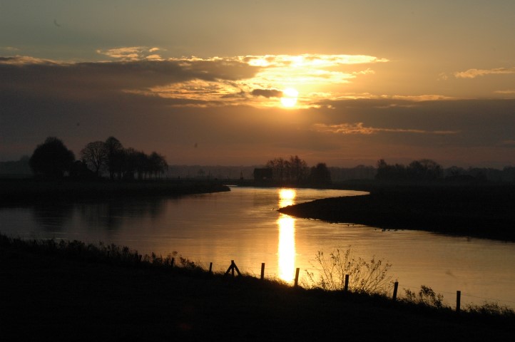 Zonsondergang aan de Vecht